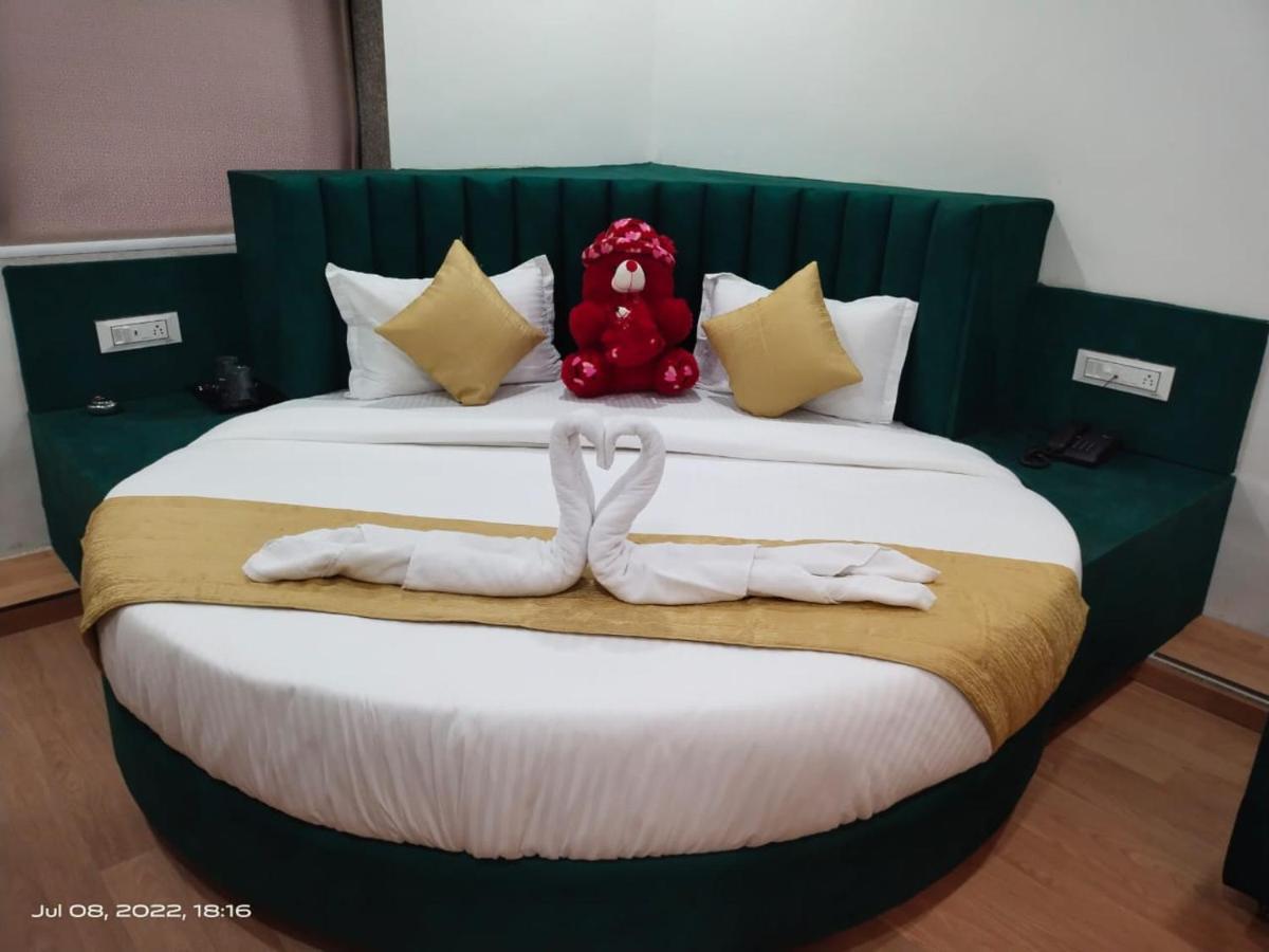 Collection O Hotel Green Park Ānand Esterno foto